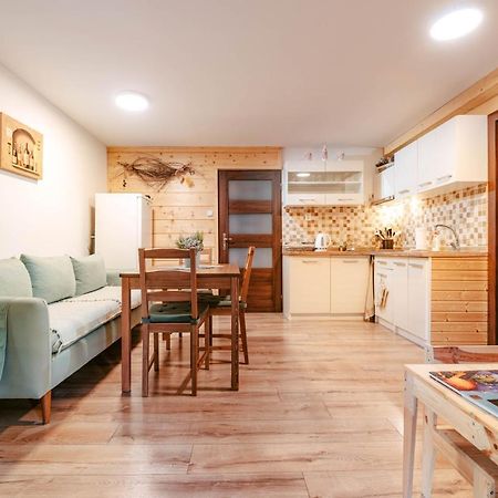 Apartman Florian 트렌시안스케테플리스 외부 사진
