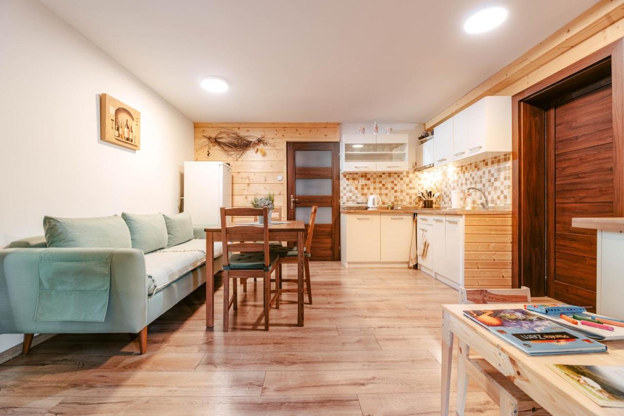 Apartman Florian 트렌시안스케테플리스 외부 사진
