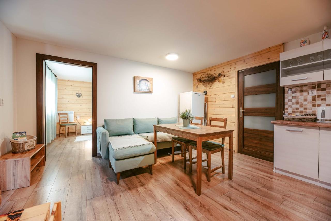 Apartman Florian 트렌시안스케테플리스 외부 사진